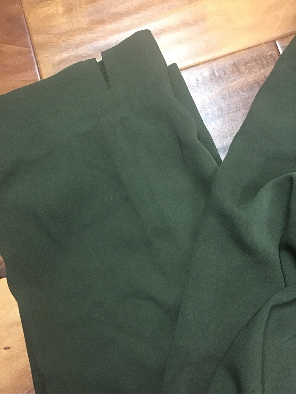 RUTI Olive Crepe Campbell Drape Pants Front Drape Straight Leg Style Size 3 (L) - Picture 13 of 14